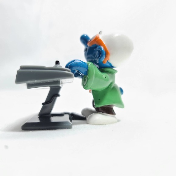 RARE Vintage '97 Schleich 40250 Peyo Keyboarder Smurf w/ Electric Keyboard/Synth - Picture 13 of 15